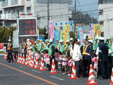 交通安全運動の写真2